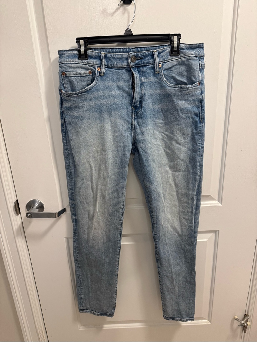 Men’s Light Wash American Eagle Jeans